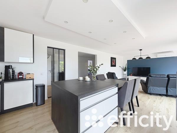 Appartement
         5 pièces
        - 112 m² Exclusivité 375 000 € *