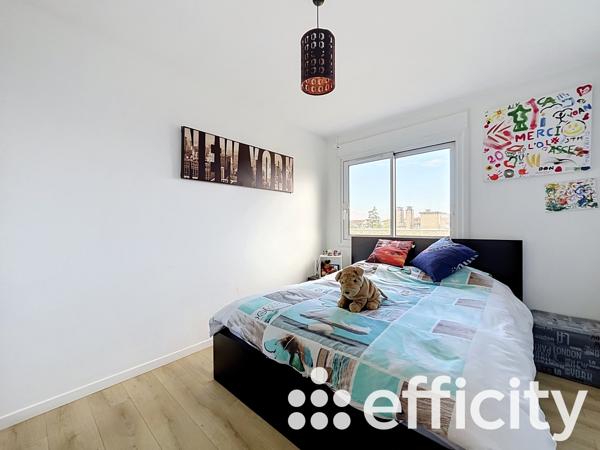 Appartement
         5 pièces
        - 112 m² Exclusivité 375 000 € *
