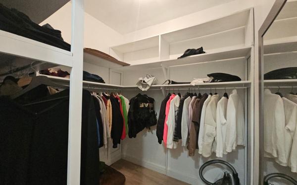 Appartement à vendre    3 pièces • 96,60 m2 Saint-Étienne