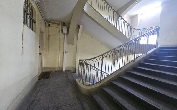 Appartement à vendre    3 pièces • 96,60 m2 Saint-Étienne