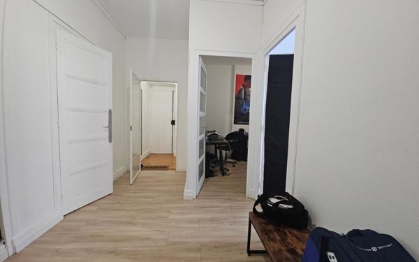 Appartement à vendre    3 pièces • 96,60 m2 Saint-Étienne