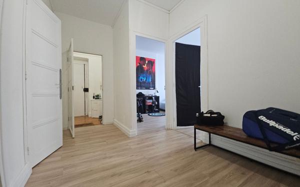 Appartement à vendre    3 pièces • 96,60 m2 Saint-Étienne