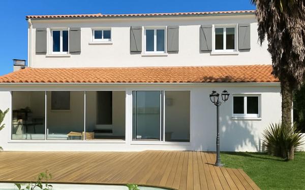 Maison à vendre    6 pièces • 200 m2 Saintes