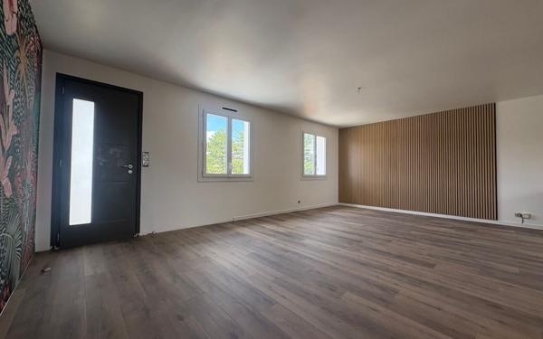 Maison à vendre    6 pièces • 200 m2 Saintes