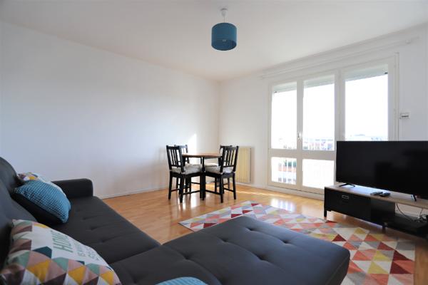 44400 REZE REZE 8 MAI - Appartement 4 pièces 74 m²