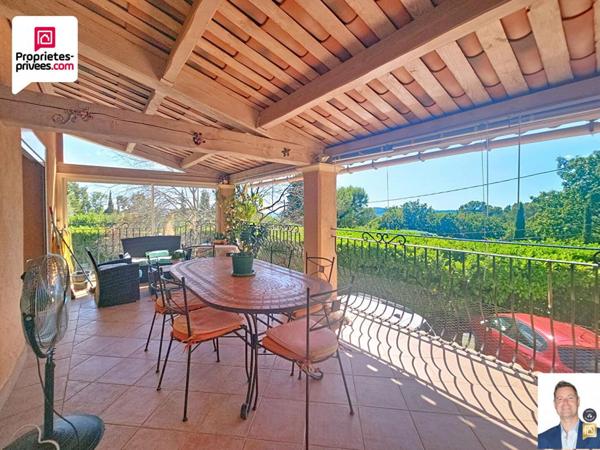 Villa 3 pièces et appartement 2 pièces 183 m2 sur un terrain de 3000 m2 avec  garage , sous-sol et piscine