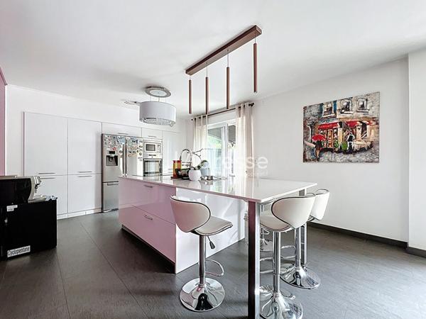 Maison Montévrain 8 pièces de 158M2