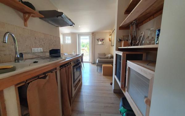 Immeuble à vendre    8 pièces •  La Rochelle