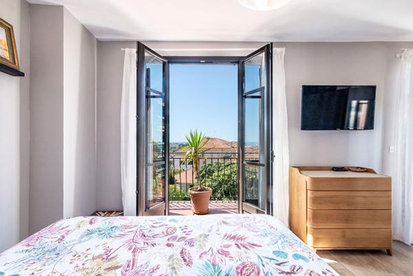 Superbe maison de ville en duplex de 100m² avec vue mer