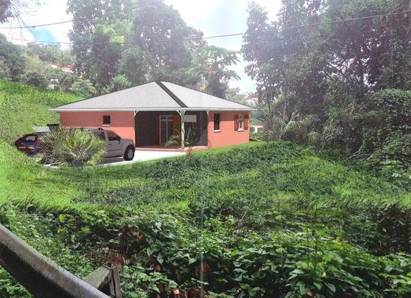 Vente Terrain 800 m2 à Ducos