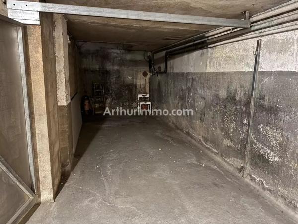 Location Garage 12 m2 à Sainte-Maxime