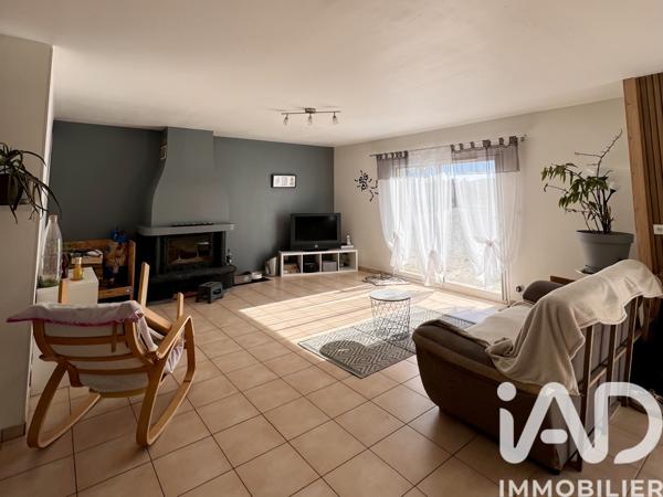 Maison à vendre 5 pièces 124 m² Coteaux-du-Blanzacais