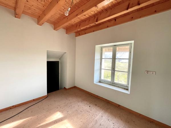 Saint-Laurent-du-Pont (38380) Beau potentiel et du cachet pour ce tènement immobilier à restaurer - à 30 mn de Grenoble et Chambéry