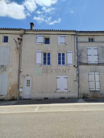 MAISON DE VILLE EN PIERRE - 6 PIECES - 120 M² - COUR PRIVEE