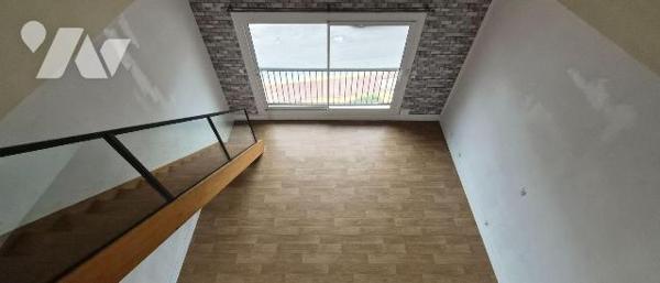 RARE SUR LE MARCHE EN PLEIN CENTRE D'HARDELOT ET A DEUX PAS DE LA MER

Beau duplex de 52m2, s...