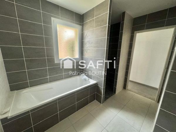 PAVILLON 2020 DE PLAIN PIED 4 CHAMBRES A ECHIRE !