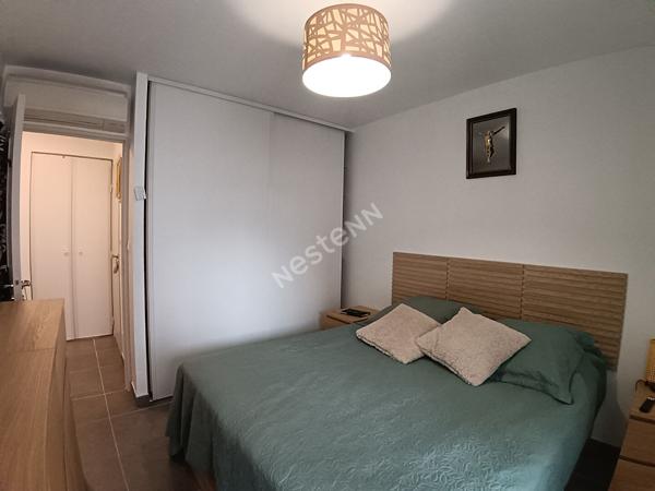 Six-fours Rez de Jardin, appartement T3 de 65 m² , jardin de 80 m², place de parking et cave.