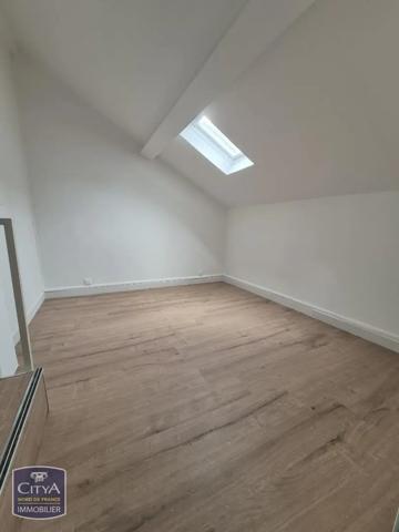 Appartement à louer 2 pièces 58.92m² Cambrai (59400)