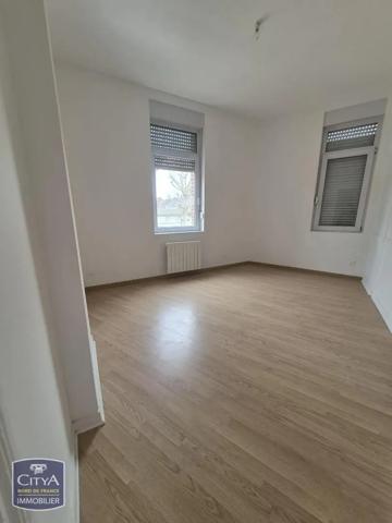 Appartement à louer 2 pièces 58.92m² Cambrai (59400)