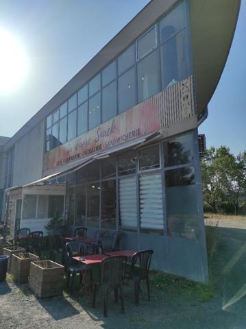 A vendre Murs commerciaux N°7-16 loué 45 m2 à Bruges