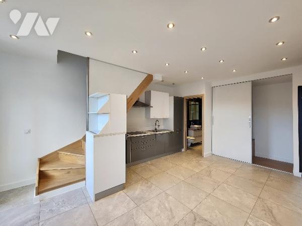 immeuble  11 bd jacques ugo 06220 Vallauris composé de de deux studios,  quatre 2p et 1 local.