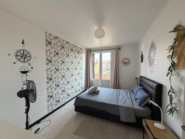 Location appartement T4 meublé de 79 m² avec balcons et parking à Carcassonne