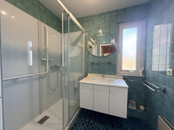 Appartement
         4 pièces
        - 89 m² 129 000 € *