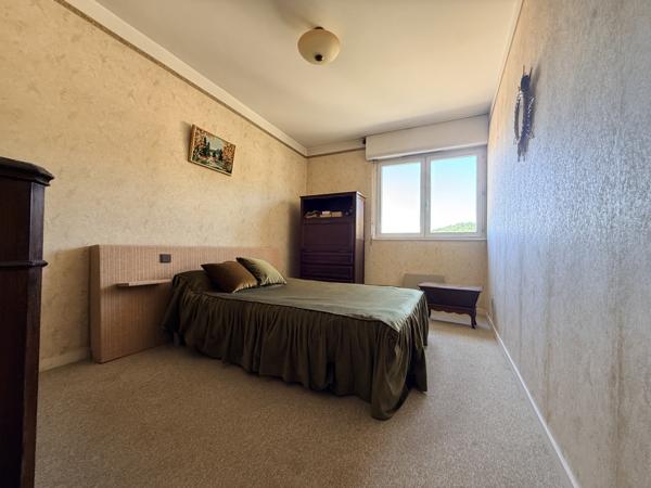 Appartement
         4 pièces
        - 89 m² 129 000 € *