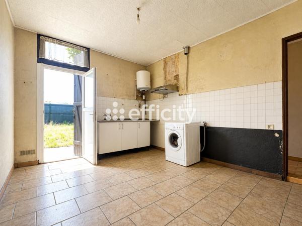 Maison
         5 pièces
        - 115 m² 199 000 € *