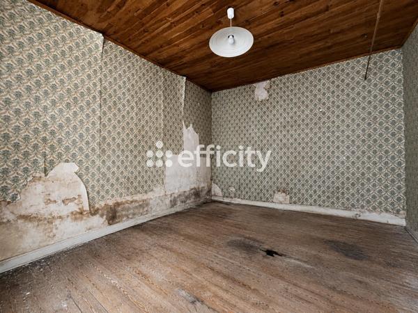 Maison
         5 pièces
        - 115 m² 199 000 € *
