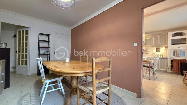 Maison de village de 174,21 m²