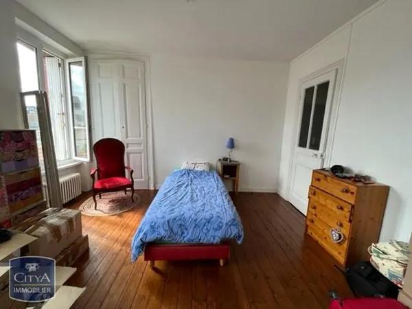 Location appartement 5 pièces de 80.2m²