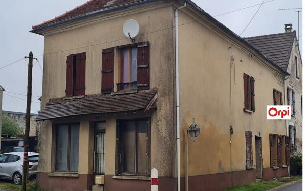 Maison à vendre    3 pièces •  Bussières