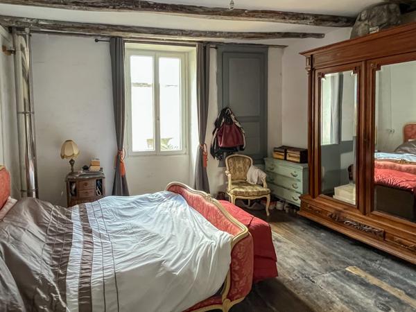 Maison à vendre à Ruffec (16700) - Charente