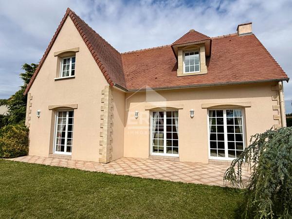 Maison familiale 5 pièces - 3 chambres dont suite parentale - Sous-sol total