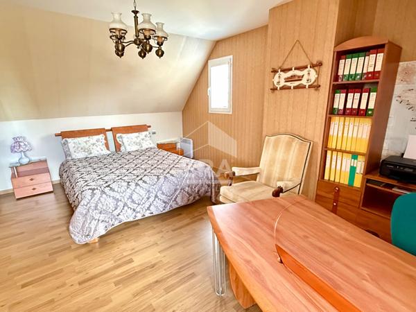 Maison familiale 5 pièces - 3 chambres dont suite parentale - Sous-sol total