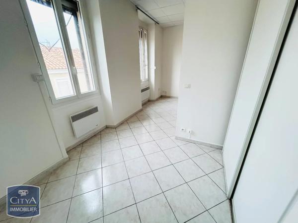 Appartement à louer 1 pièce 25.15m² Port-de-Bouc (13110)