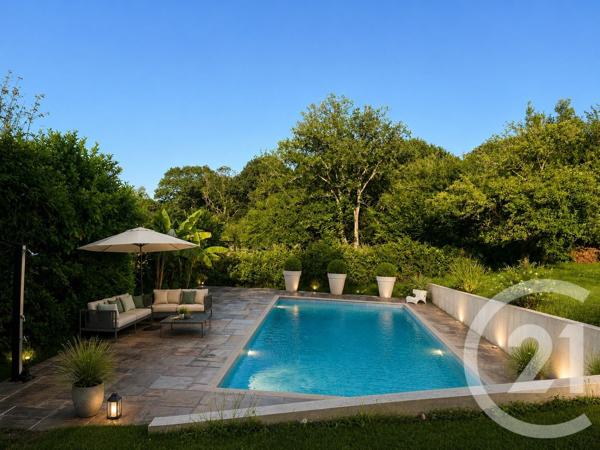 Maison à vendre  8 pièces - 180 m 2   ARCANGUES  - 64