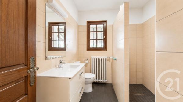 Maison à vendre  8 pièces - 180 m 2   ARCANGUES  - 64