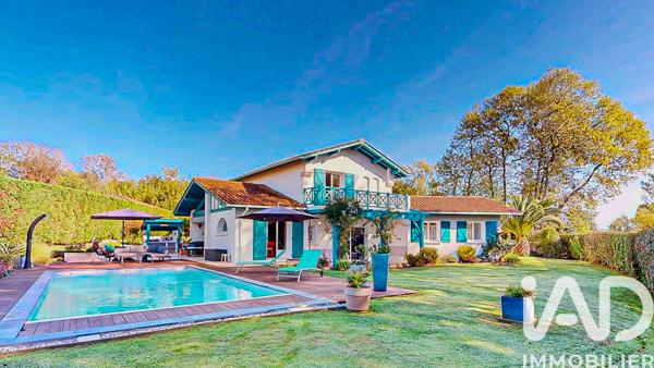 Maison à vendre 7 pièces 185 m² Bassussarry