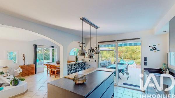 Maison à vendre 7 pièces 185 m² Bassussarry