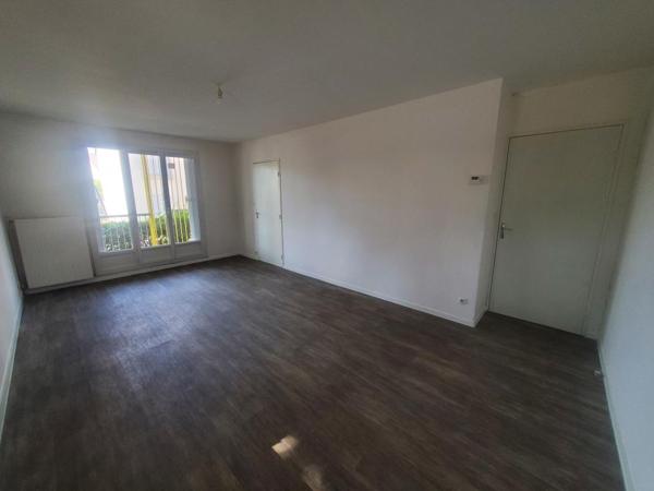 T4 - REZ DE CHAUSSEE AVEC BALCON ET STATIONNEMENT SOUS SOL Nantes