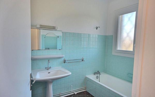 Maison à vendre    7 pièces • 195 m2 Lescar