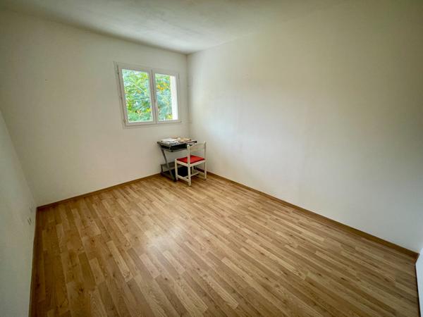 A vendre Maison plain-pied Saint Pierre Du Mont 4 chambres combles garage double patio