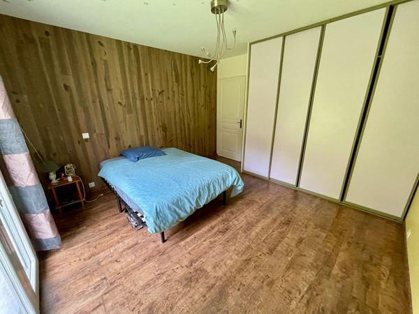 A vendre Maison plain-pied Saint Pierre Du Mont 4 chambres combles garage double patio