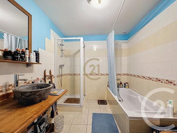 Appartement F5 à vendre  5 pièces - 101,69 m2 LURE - 70