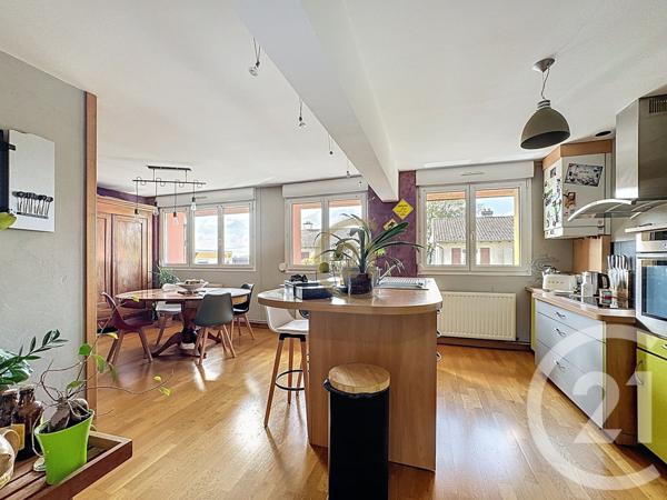 Appartement F5 à vendre  5 pièces - 101,69 m2 LURE - 70