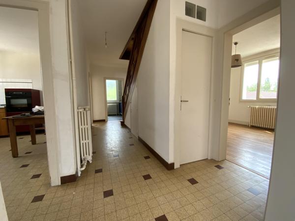 Maison
         11 pièces
        - 226 m² 249 000 € *