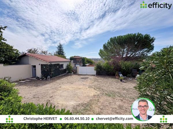 Maison
         5 pièces
        - 94 m² 272 000 € *