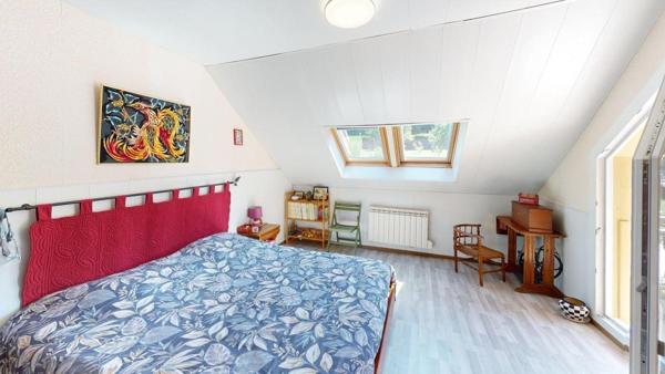 Maison familiale, terrain de 575 m², garage et sous-sol